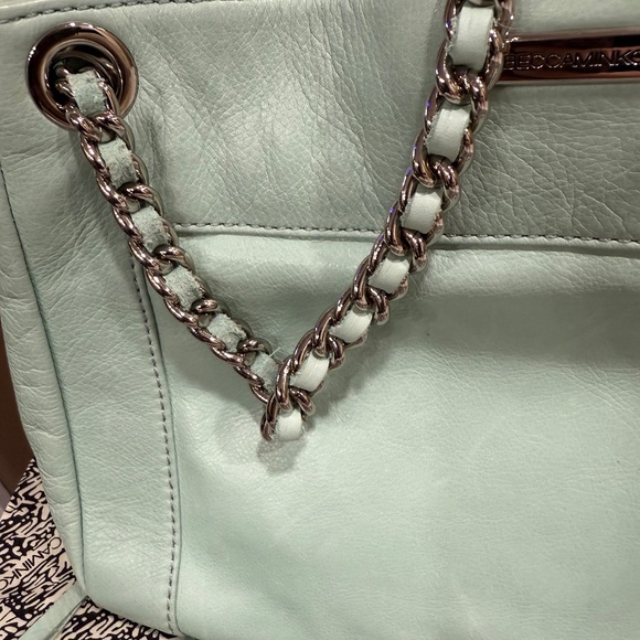 Rebecca Minkoff Mint Swing shoulder bag with silver trim, expandable side zipper - Picture 2 of 8